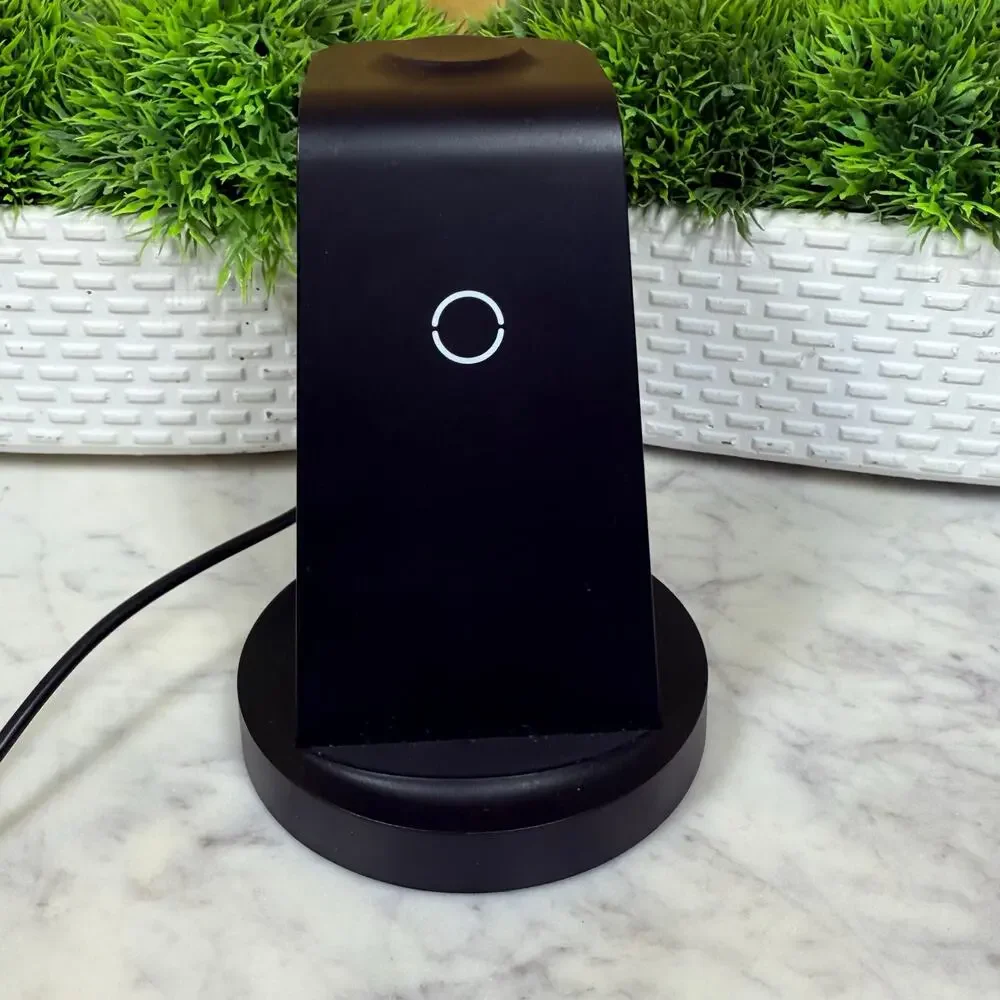 Iphone 3 in 1 Charging Station for iPhone